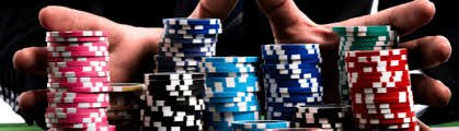 cor777 mobile app interface showing live casino games and football betting markets